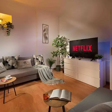 National Palace Of Culture 1 Step Away! Σόφια